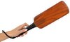 „Spanking Paddle“ aus Holz