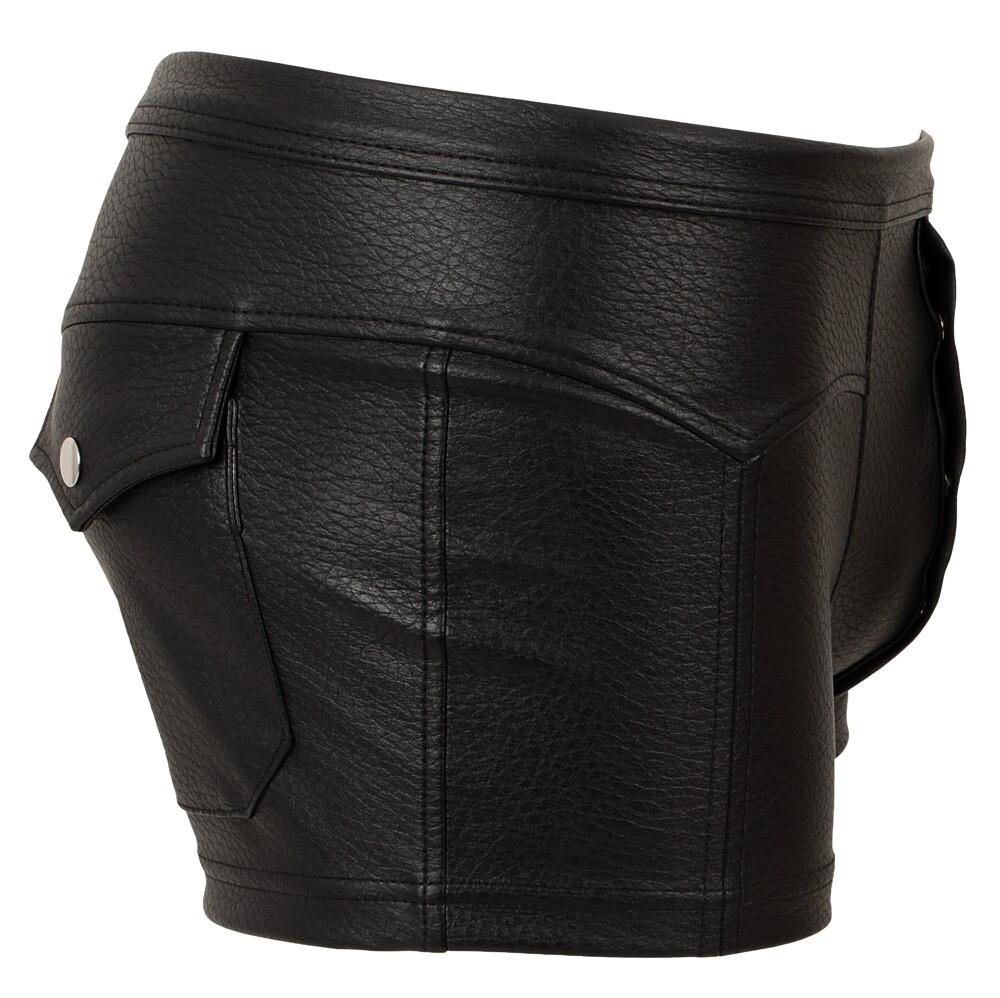 Pants aus stilvollem Lederimitat