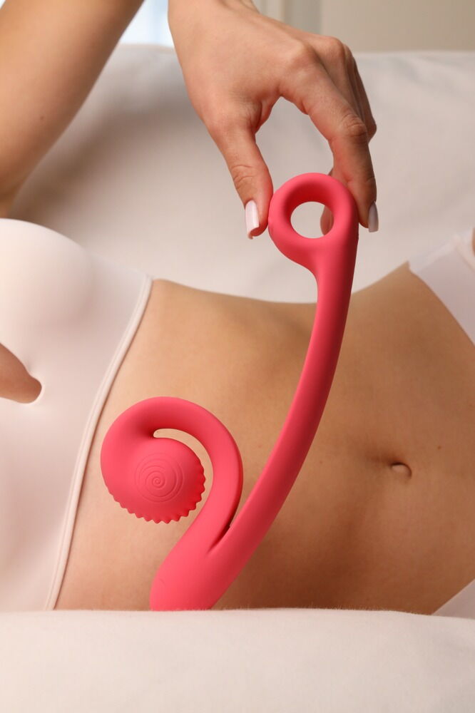 Vibrator „SVibe Curve“ mit 2 Motoren für 600 Vibrations-Kombinationen