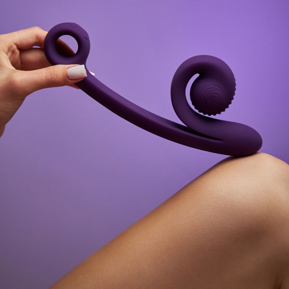 Vibrator „SVibe Curve“ mit 2 Motoren für 600 Vibrations-Kombinationen
